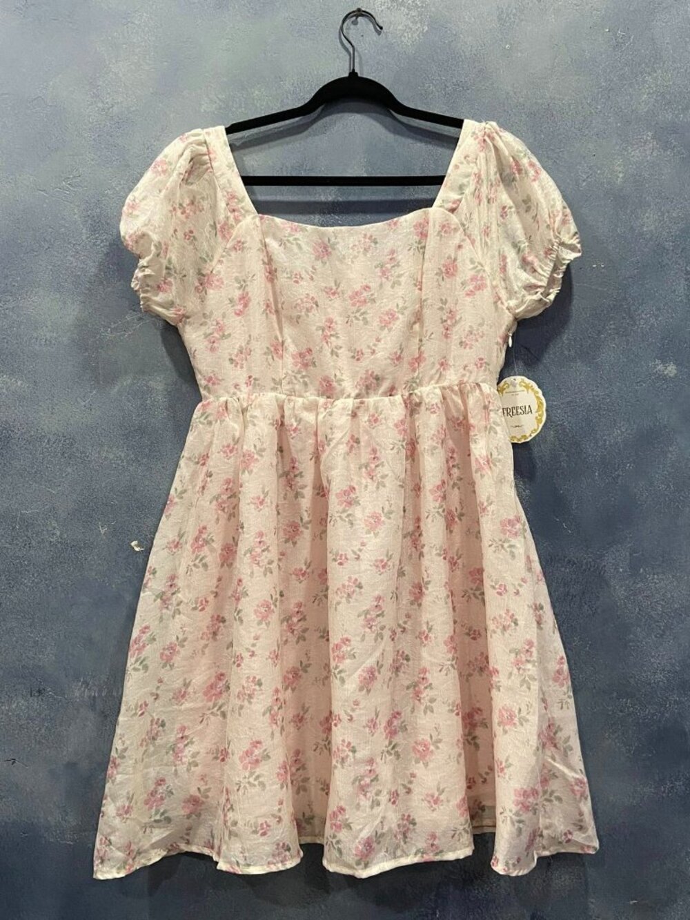 FREESIA Pale Pink Floral Short Dress Size L